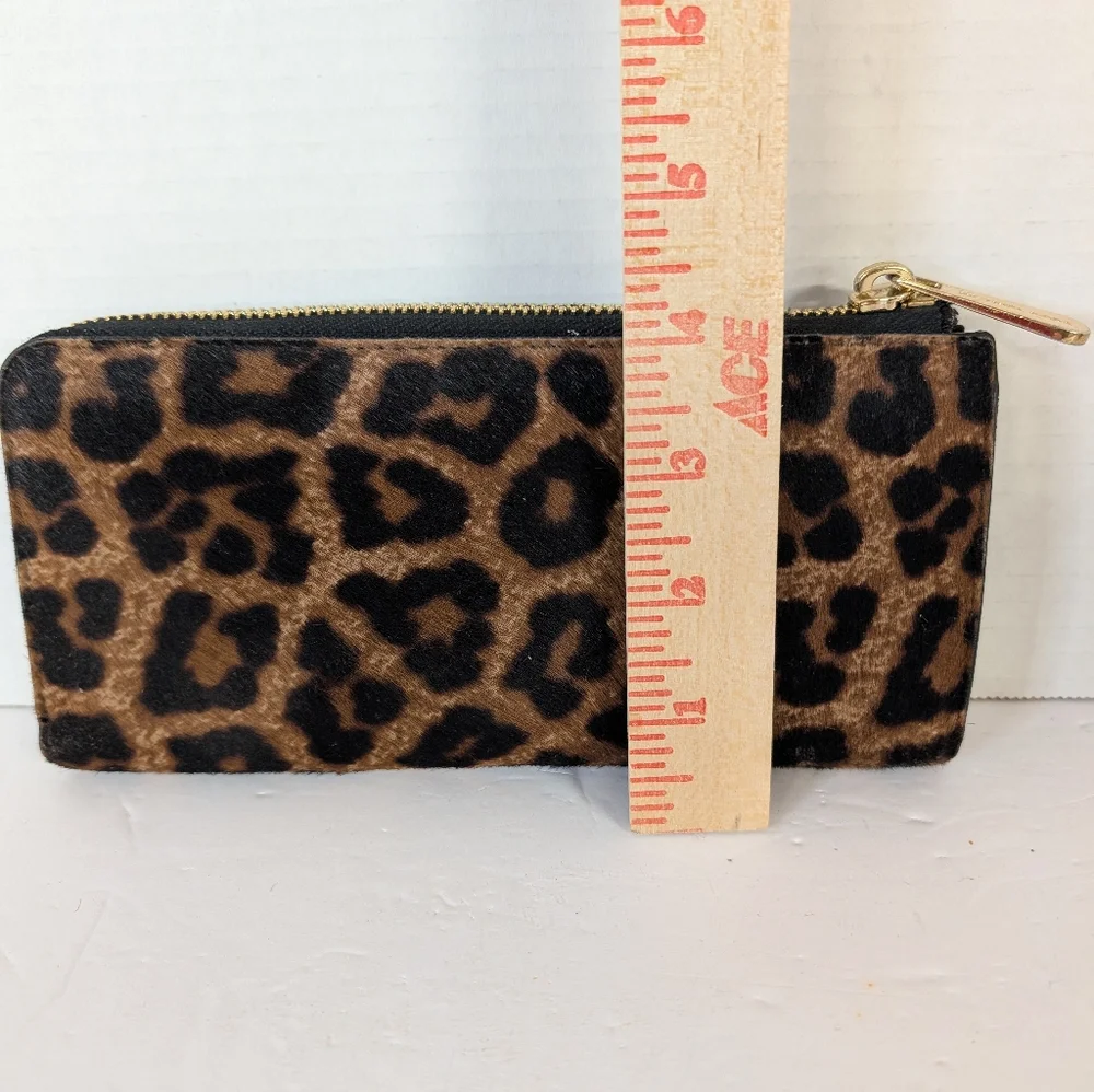 Michael Kors Wallet Animal Print Brown Leopard Print Zipper Closure